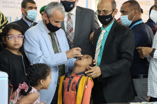 وزير الصحة يدشن الجولة الثالثة لحملة التحصين ضد شلل الاطفال بالعاصمة عدن  