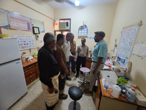 مدير صحة شبوة يزور مستشفى الروضة الريفي والوحدة الصحية في صعيد باقادر بميفعة