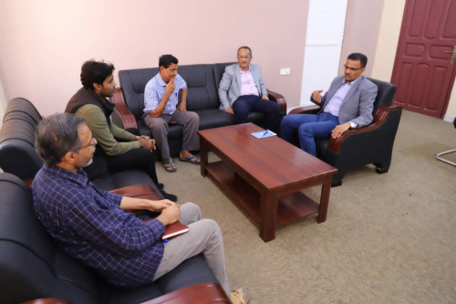أمين عام محلي حضرموت يناقش مشاريع دعم الإستقرار في اليمن GIZ