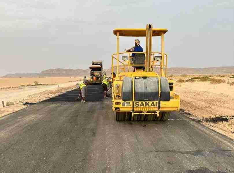 استعدادات لتأهيل طريقين حيويين في شبوة عتق..العبر بتكلفة مليار و 900 مليون ريال