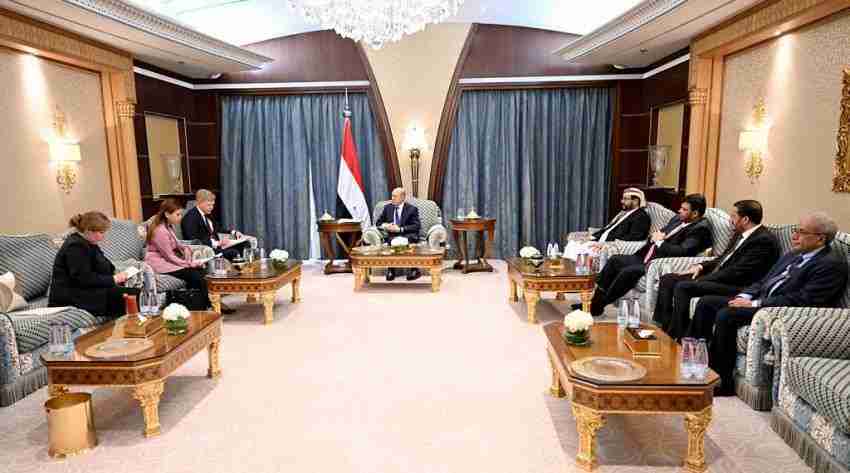 رئيس مجلس القيادة الرئاسي يستقبل المبعوث الخاص للامم المتحدة*