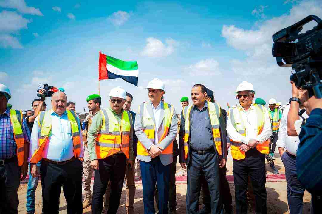 لملس يدشن تشغيل الدخول التدريجي لمحطة الطاقة الشمسية المُقدمة من دولة الإمارات