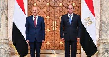 رئيس مجلس القيادة يهنئ الرئيس السيسي بمناسبة تنصيبه رئيساً لجمهورية مصر العربية