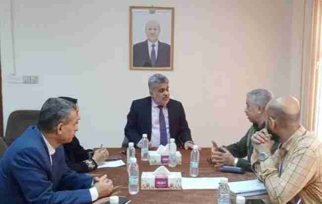 نائب وزير التخطيط يبحث جهود ومشاريع مكتب تنسيق الألغام ومنظمة رعاية الأطفال