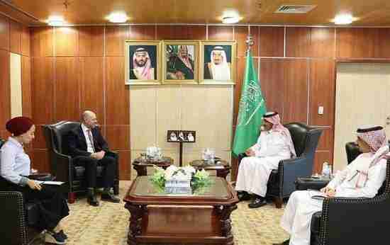 السفير السعودي والبريطاني يبحثان الدعم لجهود السلام