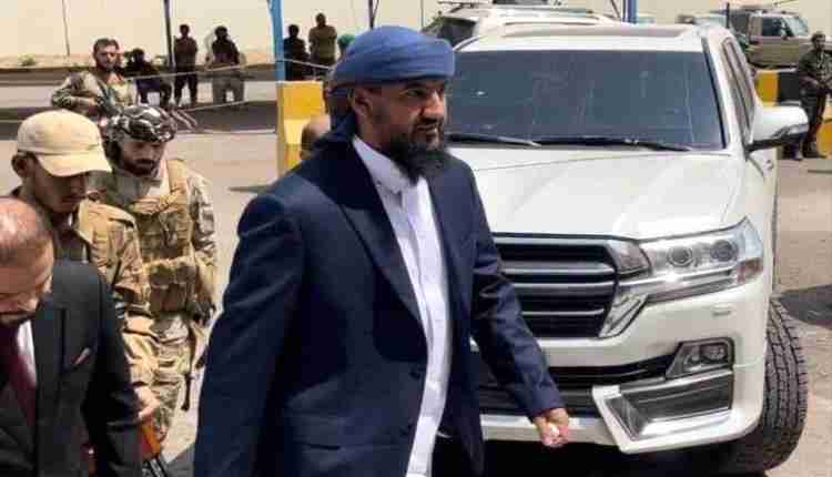 نائب الرئيس المحرمي يفتح النار على رئيس الحكومة معين عبدالملك