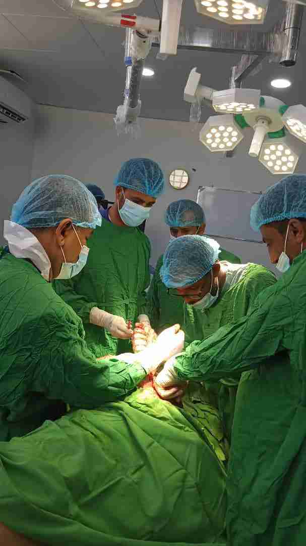 عاجل.. هيئة مستشفى شبوة العام تجري عملية نوعية في جراحة العظام والمفاصل ولاول مرة في محافظة شبوة