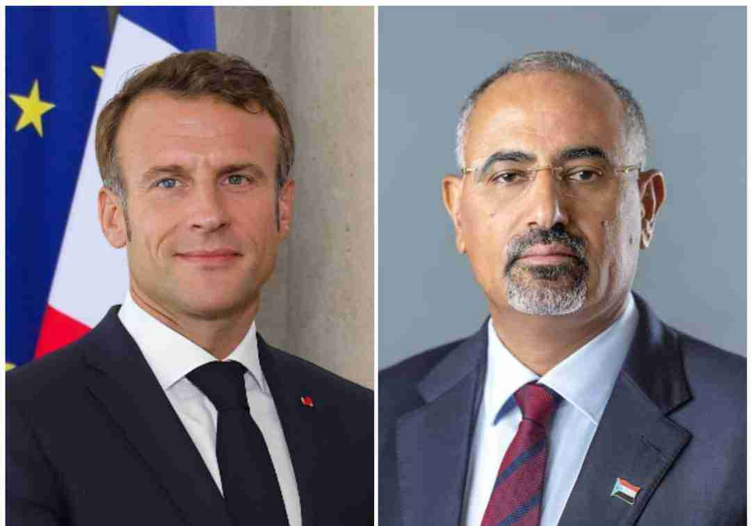 الرئيس الزُبيدي يهنئ الرئيس الفرنسي إيمانويل ماكرون بالعيد الوطني لبلاده