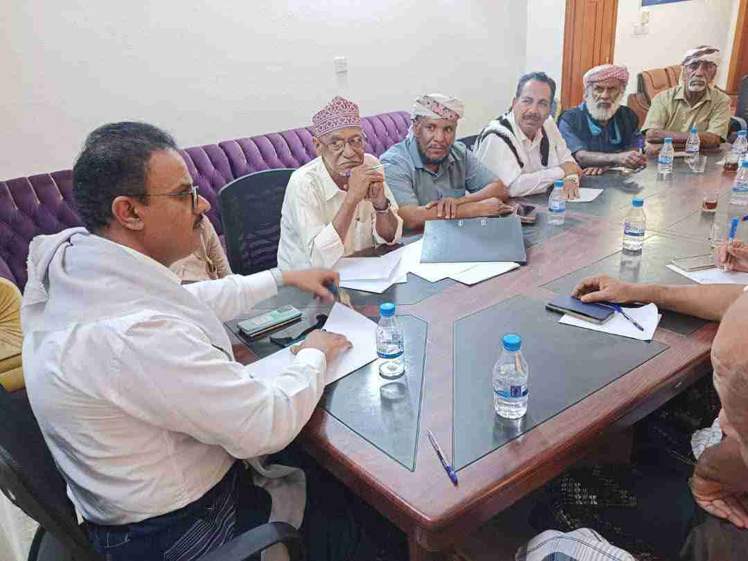 تنفيذية الكتلة تعقد اجتماعها الدوري وتشيد باللقاء الموسع للمكونات ومنظمات المجتمع المدني بحضرموت وتدعو محافظ حضرموت ان يكون على مسافه واحده من الجميع.