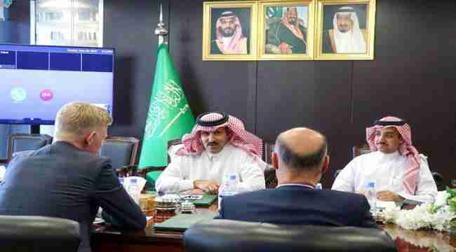 المبعوث الأممي لليمن يلتقي بالسفير آل جابر وسفراء الدول الخمس