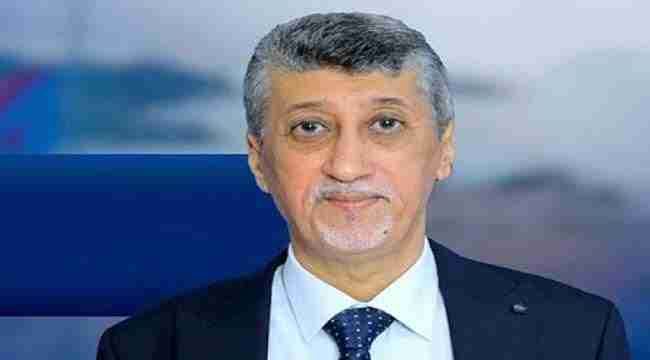 لملس يُعزَّي الشيخ أبوبكر باعبيد وإخوانه بوفاة والدتهم