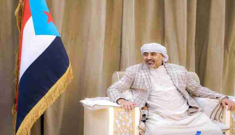 تفويض جديد للرئيس الزبيدي