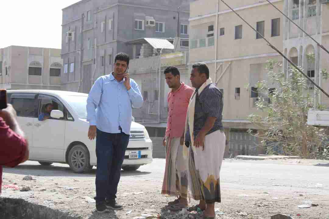 أمطارٌ وسيول متفرّقة تشهدها حضرموت والمحافظ بن ماضي يوجّه بمواصلة فتح الشوارع والانتشار الأمني لحفظ الأرواح