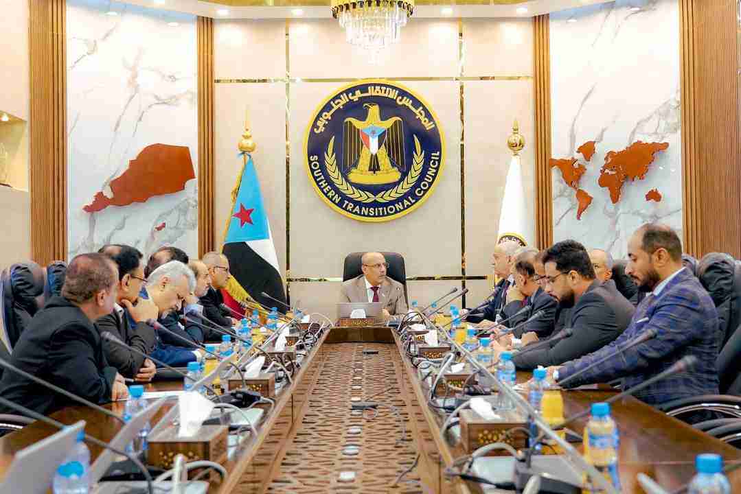 عاجل. هيئة الرئاسة تقف على أداء أعضاء المجلس في الحكومة